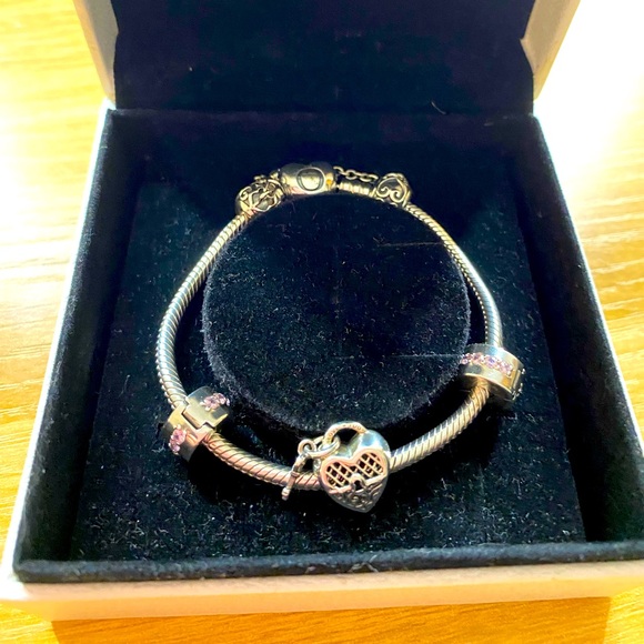 Pandora heart lock and key bracelet with charms - Picture 3 of 3